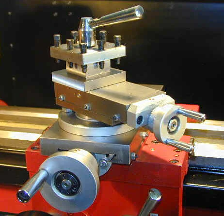 Cross-feed and compound assembly